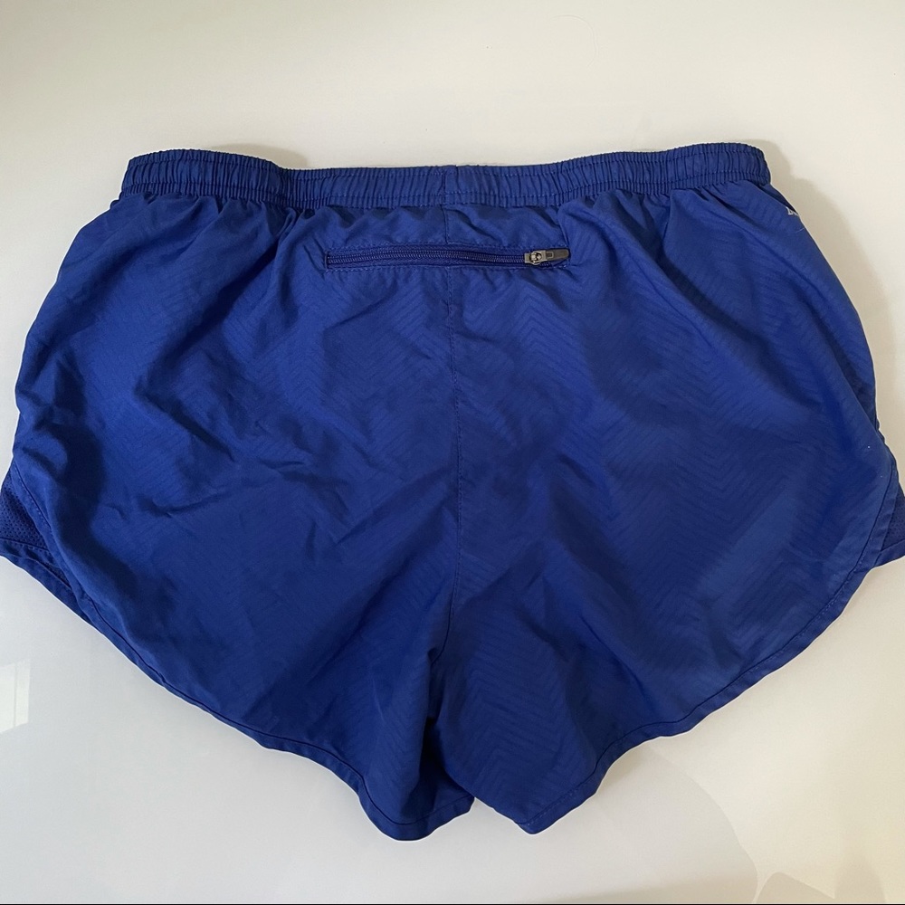 Nike Running Shorts - Picture 2 of 3